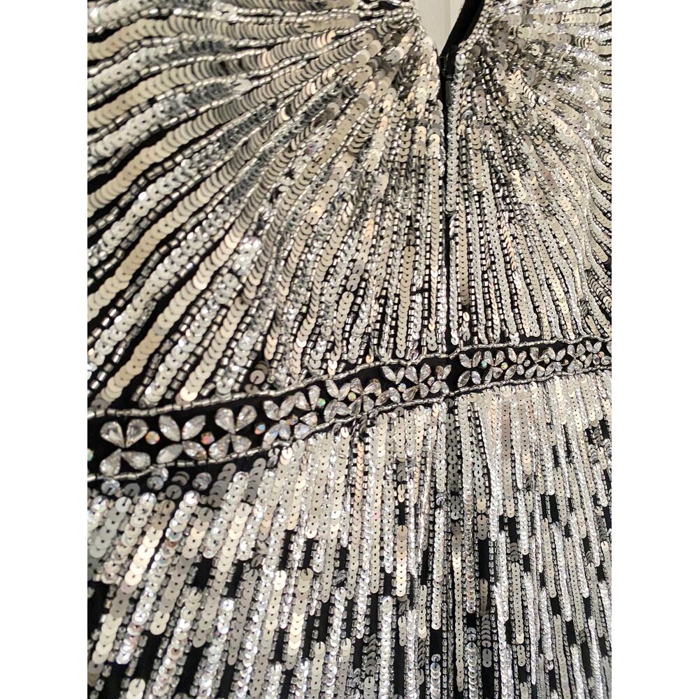 NWT Mac Duggal Sequin Embellished Sleeveless Gown, Black/Silver, Sz 12 598$ - Picture 7 of 9